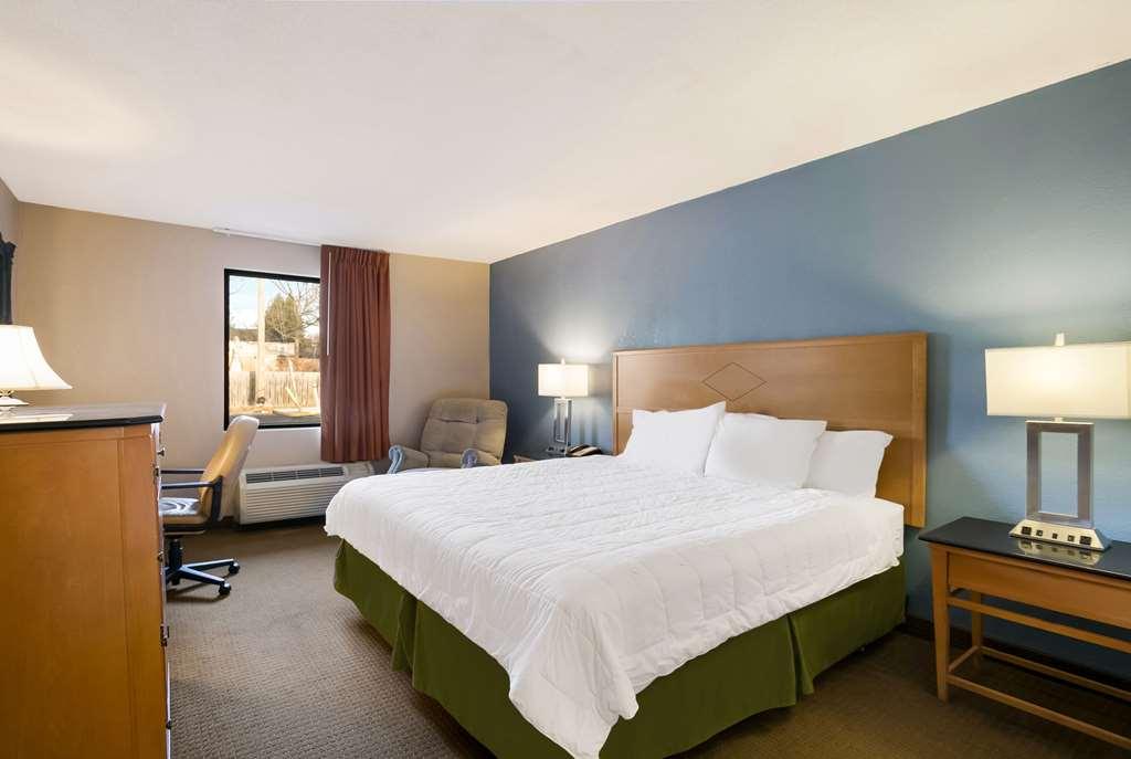 Rodeway Inn Rohrerstown Room photo
